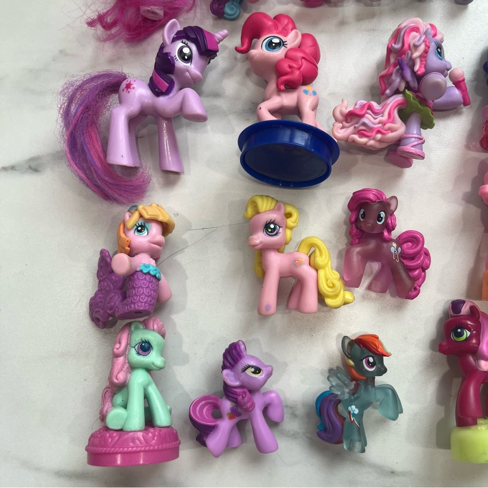 My little pony mini figures - Picture 6 of 6